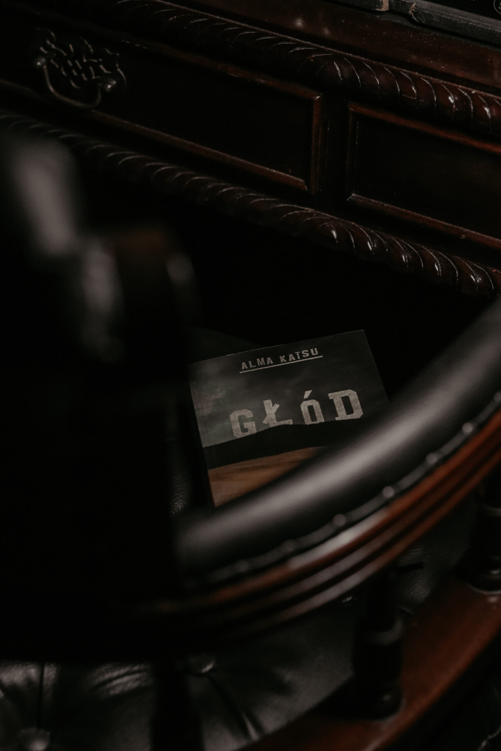 „Głód” –  Alma Katsu